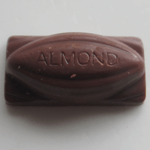 不二家「17粒アーモンドチョコレート」の感想
